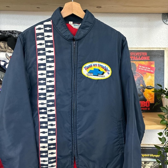 Vintage 80s Chevrolet “Keep On Truckin” Jacket size Small - Picture 1 of 4